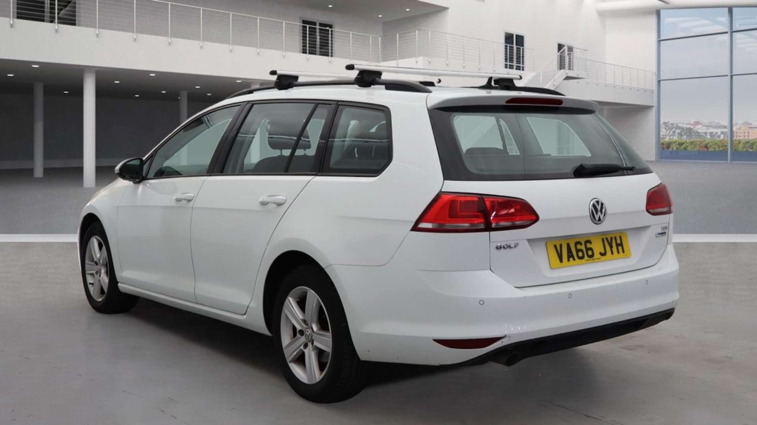 Used Volkswagen Golf 2016 for sale - 76642912: Photo 3