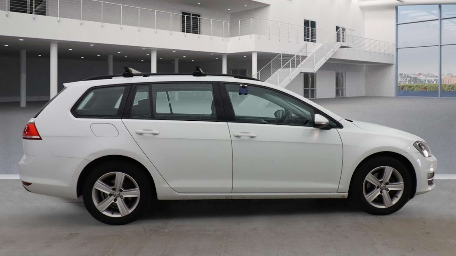 Used Volkswagen Golf 2016 for sale - 76642912: Photo 5