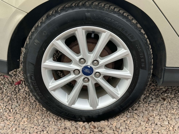 Used Ford Focus 2015 for sale - 75347693: Photo 13