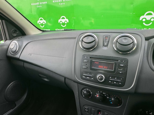 Used Dacia Sandero 2016 for sale - 75326831: Photo 33