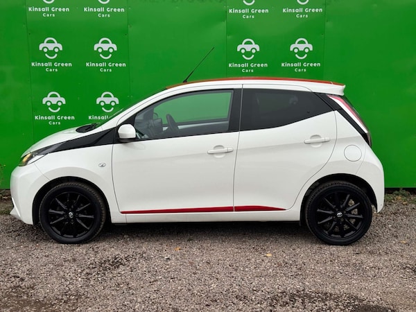 Used Toyota AYGO 2017 for sale - 76274227: Photo 10