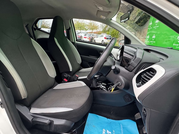 Used Toyota AYGO 2017 for sale - 76274227: Photo 20