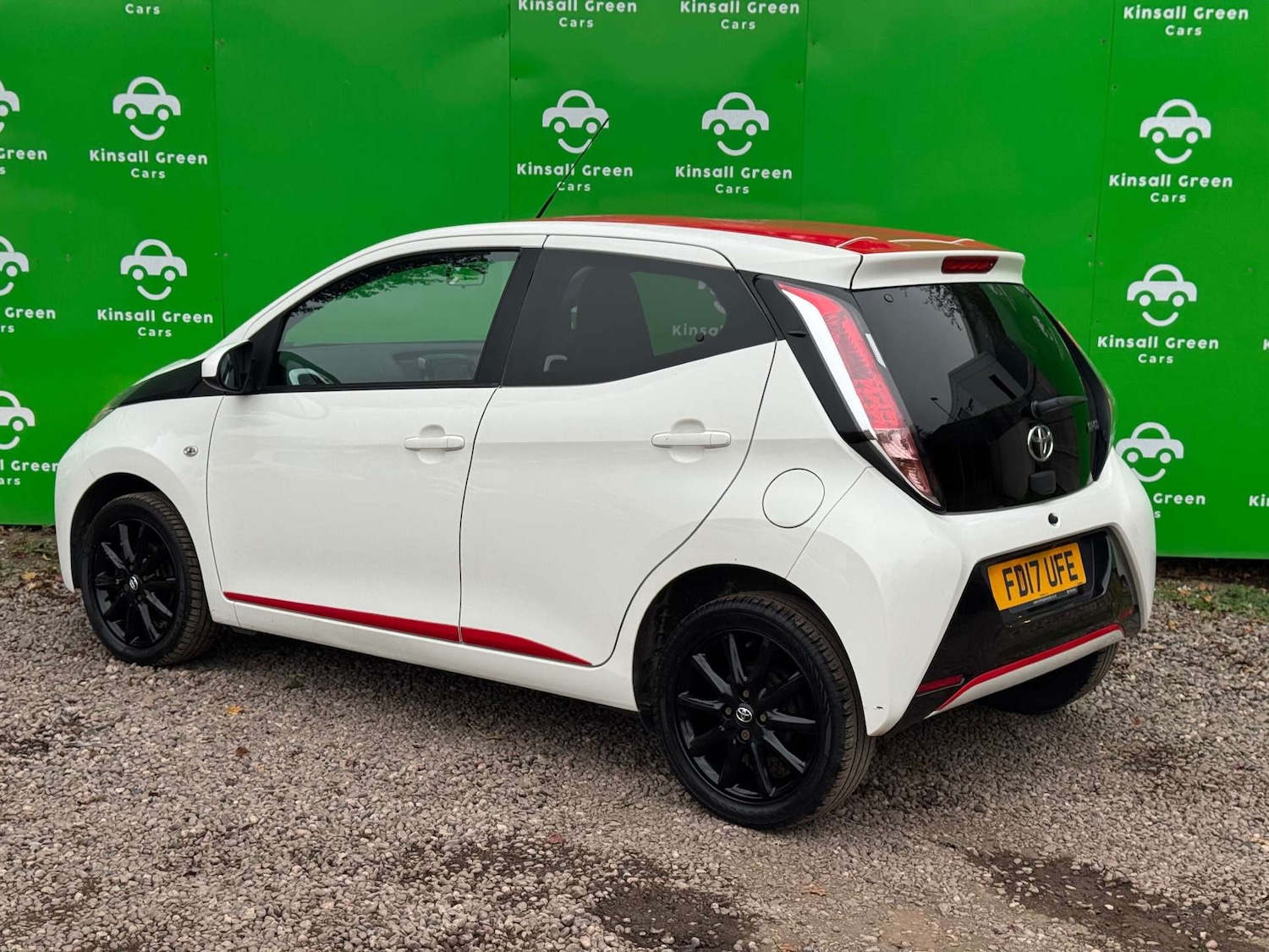 Used Toyota AYGO 2017 for sale - 76274227: Photo 6