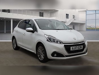 Peugeot - 208