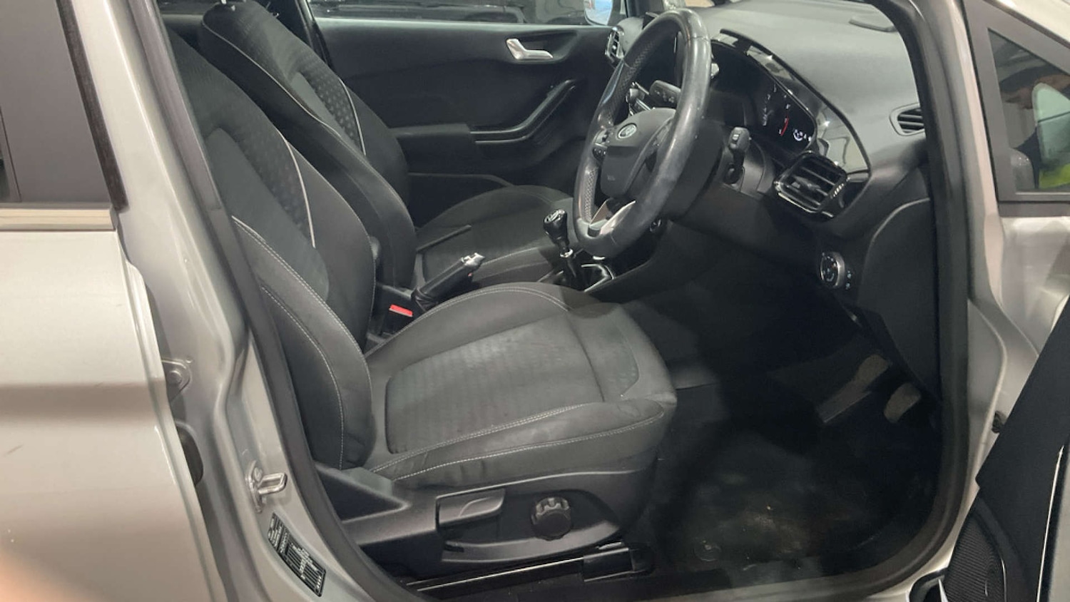 Used Ford Fiesta 2017 for sale - 76601863: Photo 11