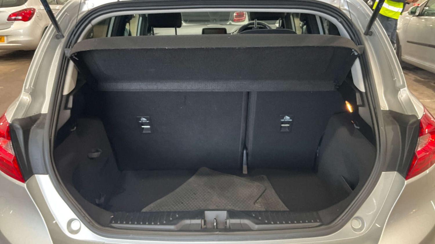 Used Ford Fiesta 2017 for sale - 76601863: Photo 7