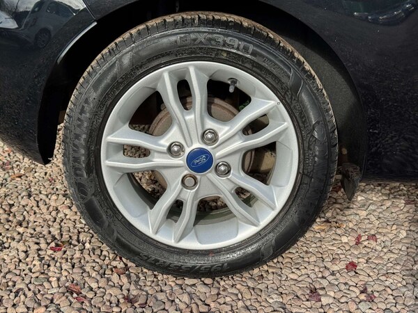Used Ford Fiesta 2015 for sale - 76082873: Photo 26