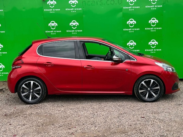 Used Peugeot 208 2018 for sale - 75620033: Photo 16