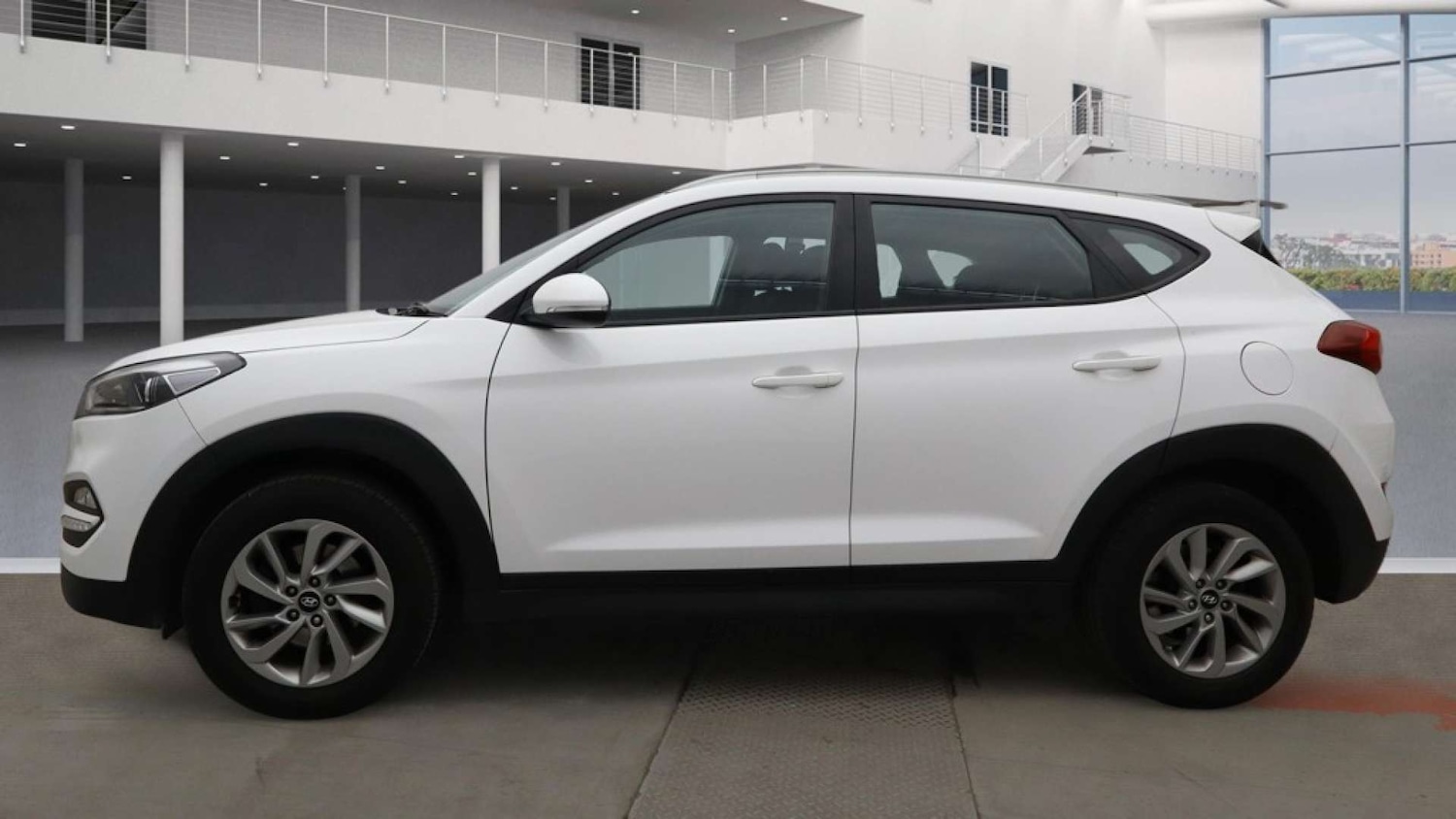 Used Hyundai TUCSON 2017 for sale - 77032796: Photo 6