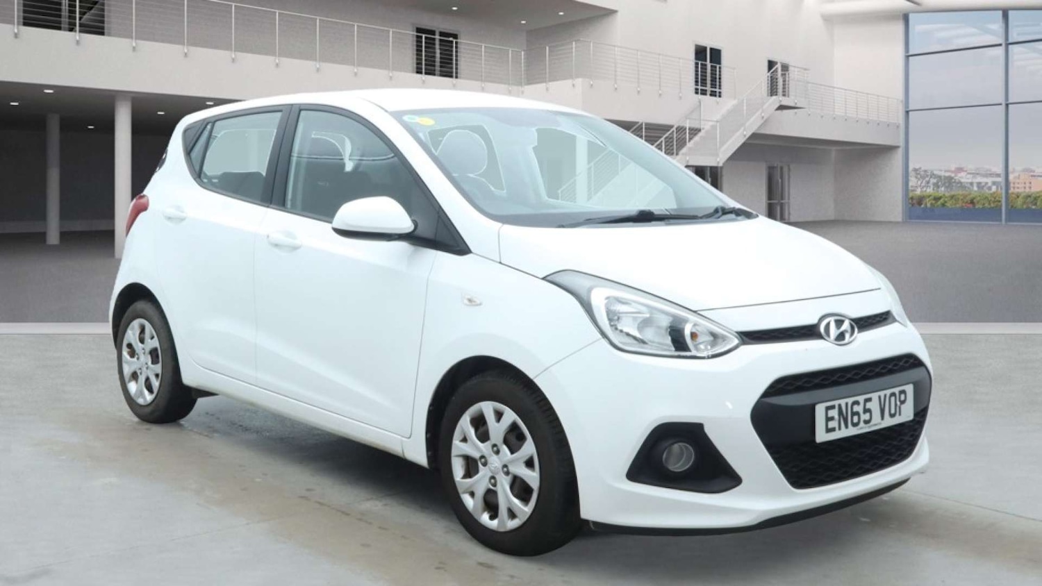 Used Hyundai i10 2015 for sale - 76853614: Photo 1
