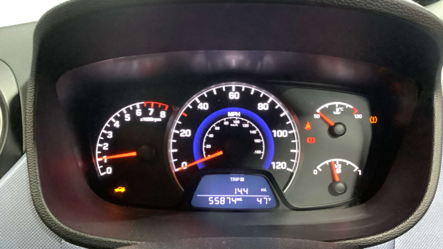 Used Hyundai i10 2015 for sale - 76853614: Photo 11