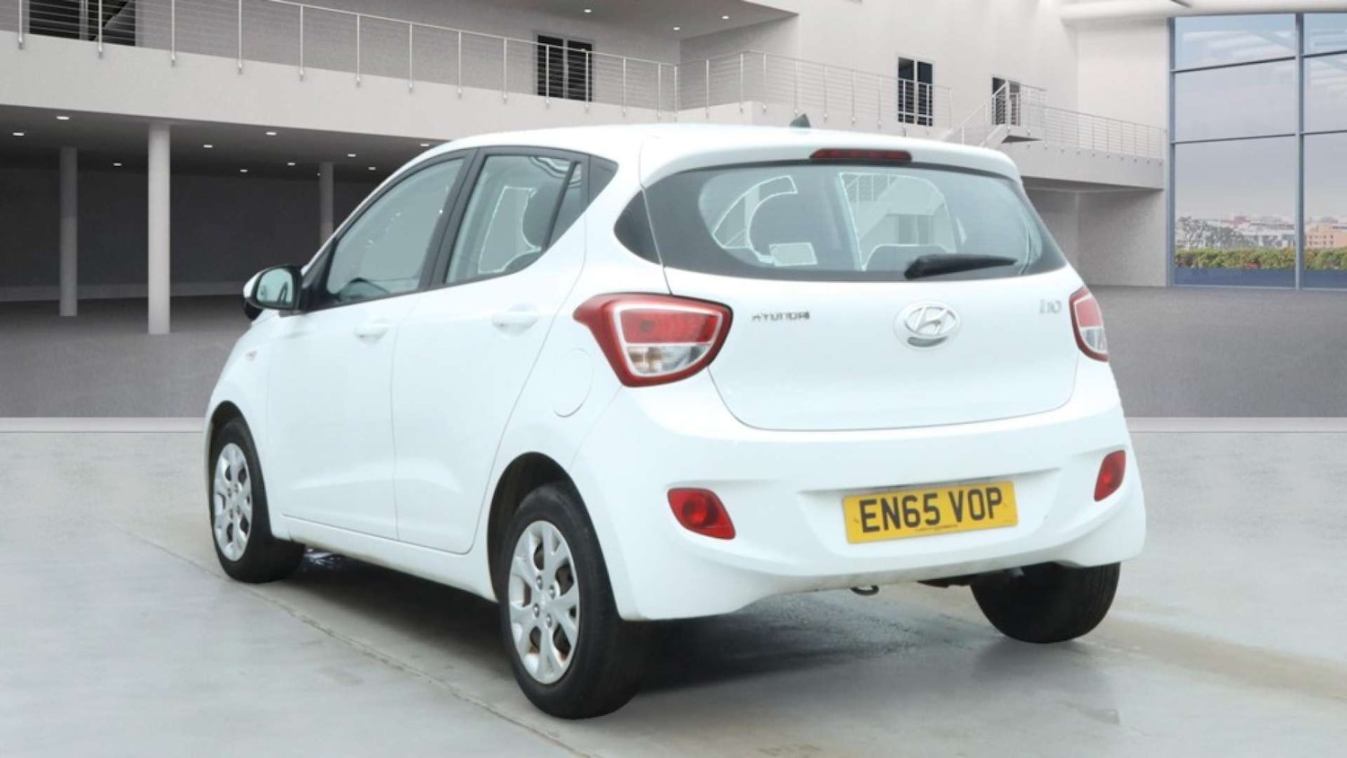 Used Hyundai i10 2015 for sale - 76853614: Photo 3