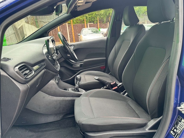 Used Ford Fiesta 2017 for sale - 75616189: Photo 38