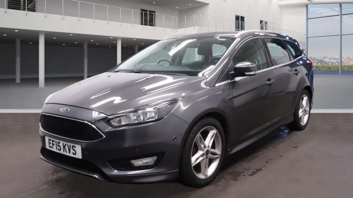 Used Ford Focus 2015 for sale - 76614718: Photo 2