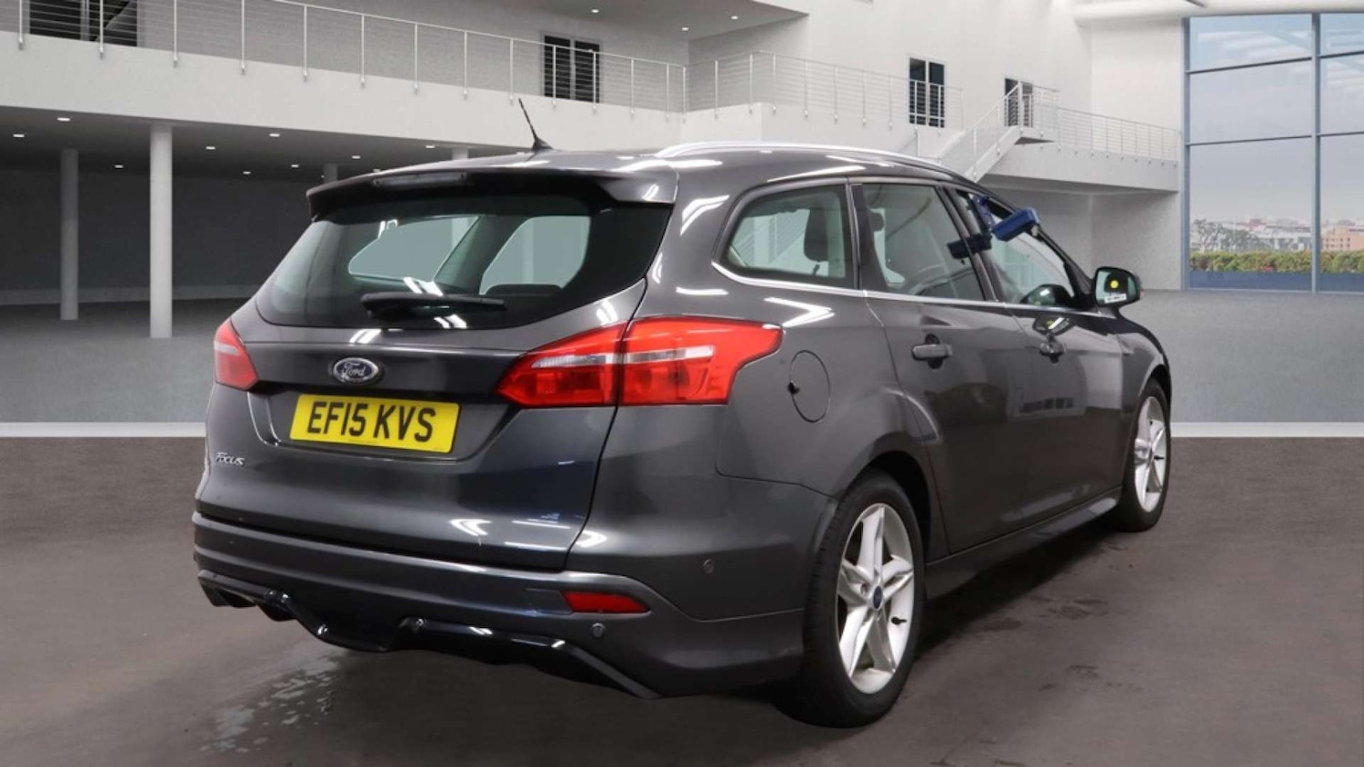 Used Ford Focus 2015 for sale - 76614718: Photo 4