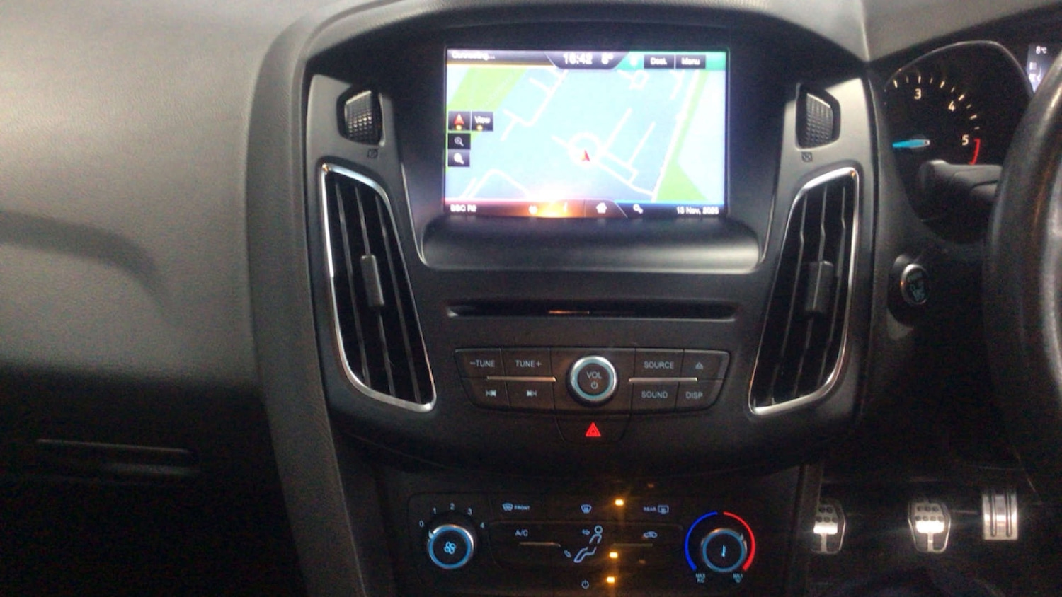 Used Ford Focus 2015 for sale - 76614718: Photo 8