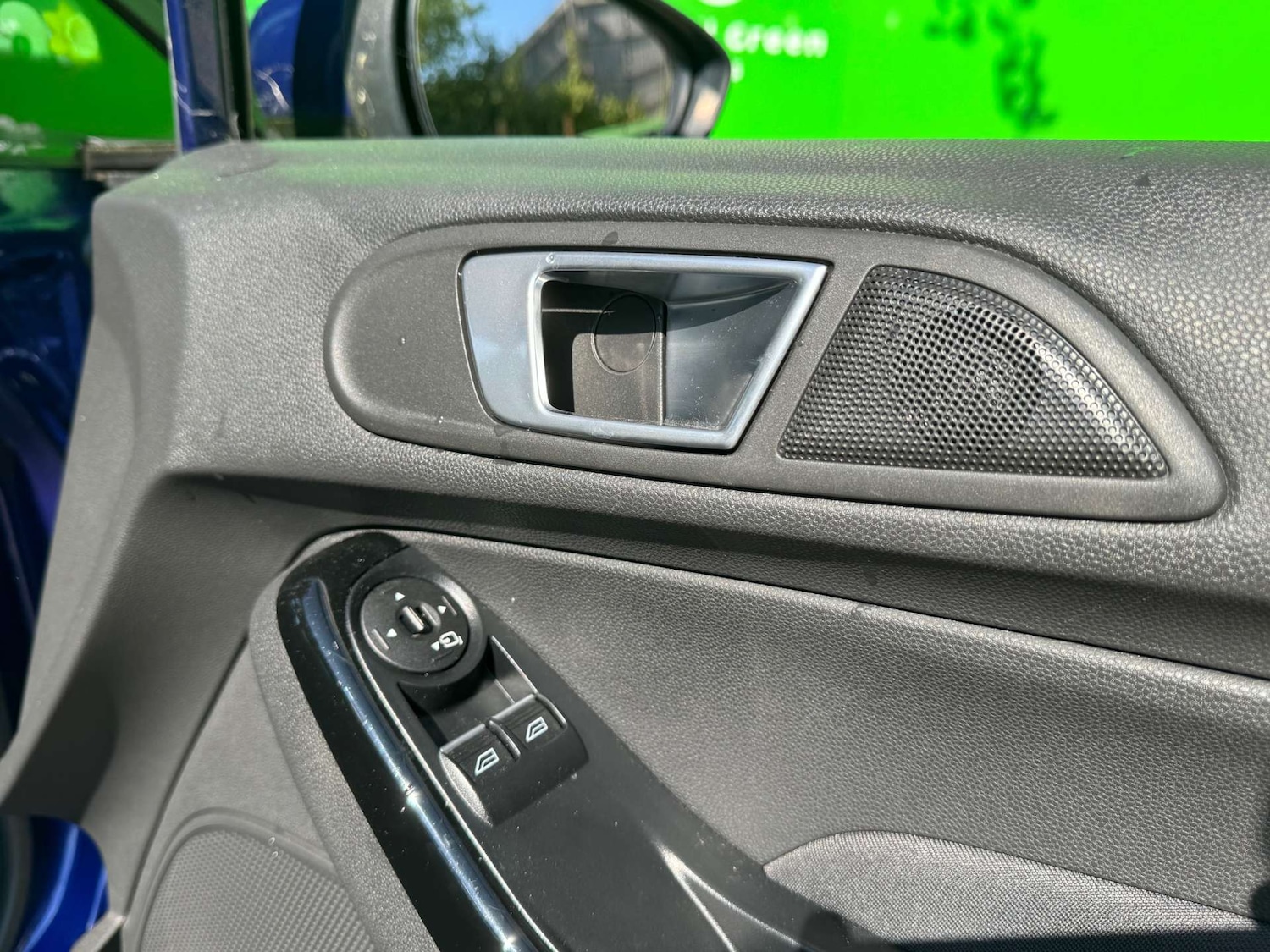 Used Ford Fiesta 2015 for sale - 76601509: Photo 24