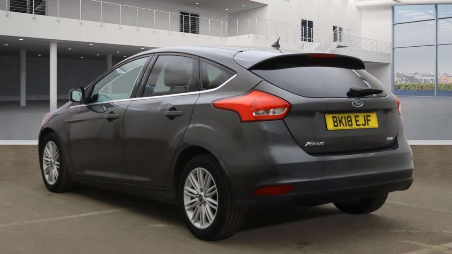 Used Ford Focus 2018 for sale - 76157435: Photo 3
