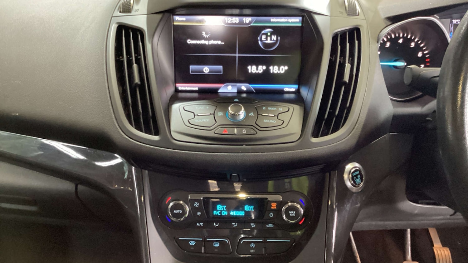 Used Ford Kuga 2016 for sale - 76531569: Photo 11