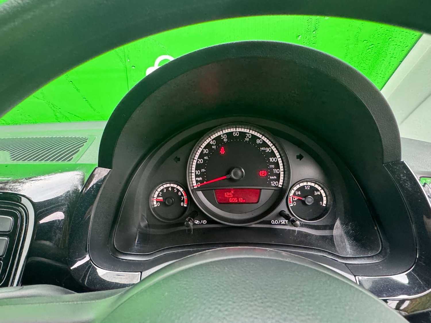 Used Volkswagen up! 2016 for sale - 76017947: Photo 28