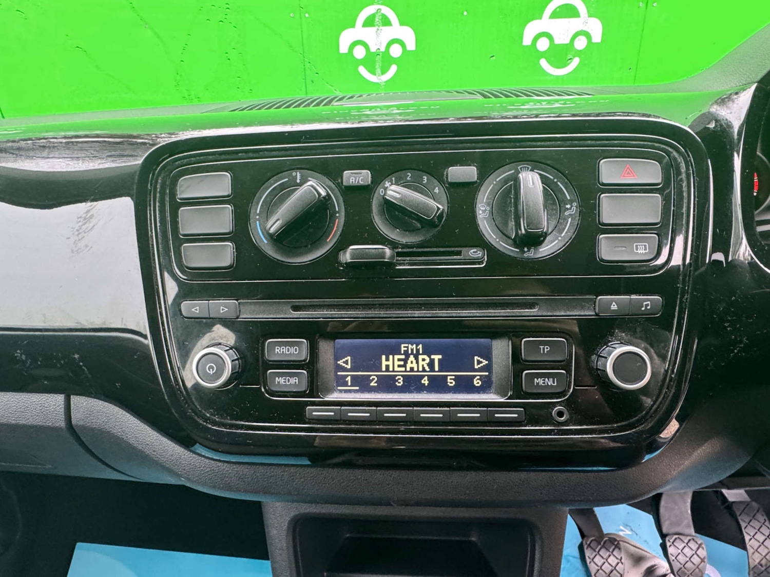 Used Volkswagen up! 2016 for sale - 76017947: Photo 29