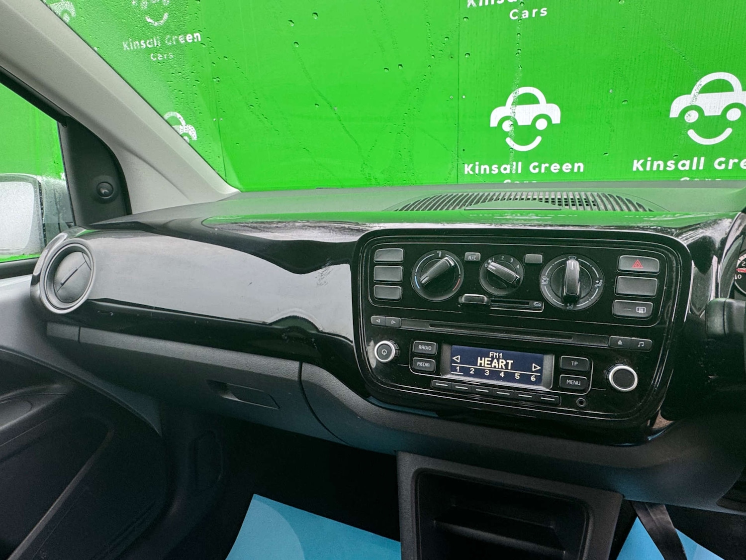 Used Volkswagen up! 2016 for sale - 76017947: Photo 30