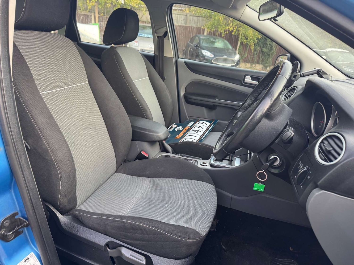 Used Ford Focus 2010 for sale - 76719522: Photo 10