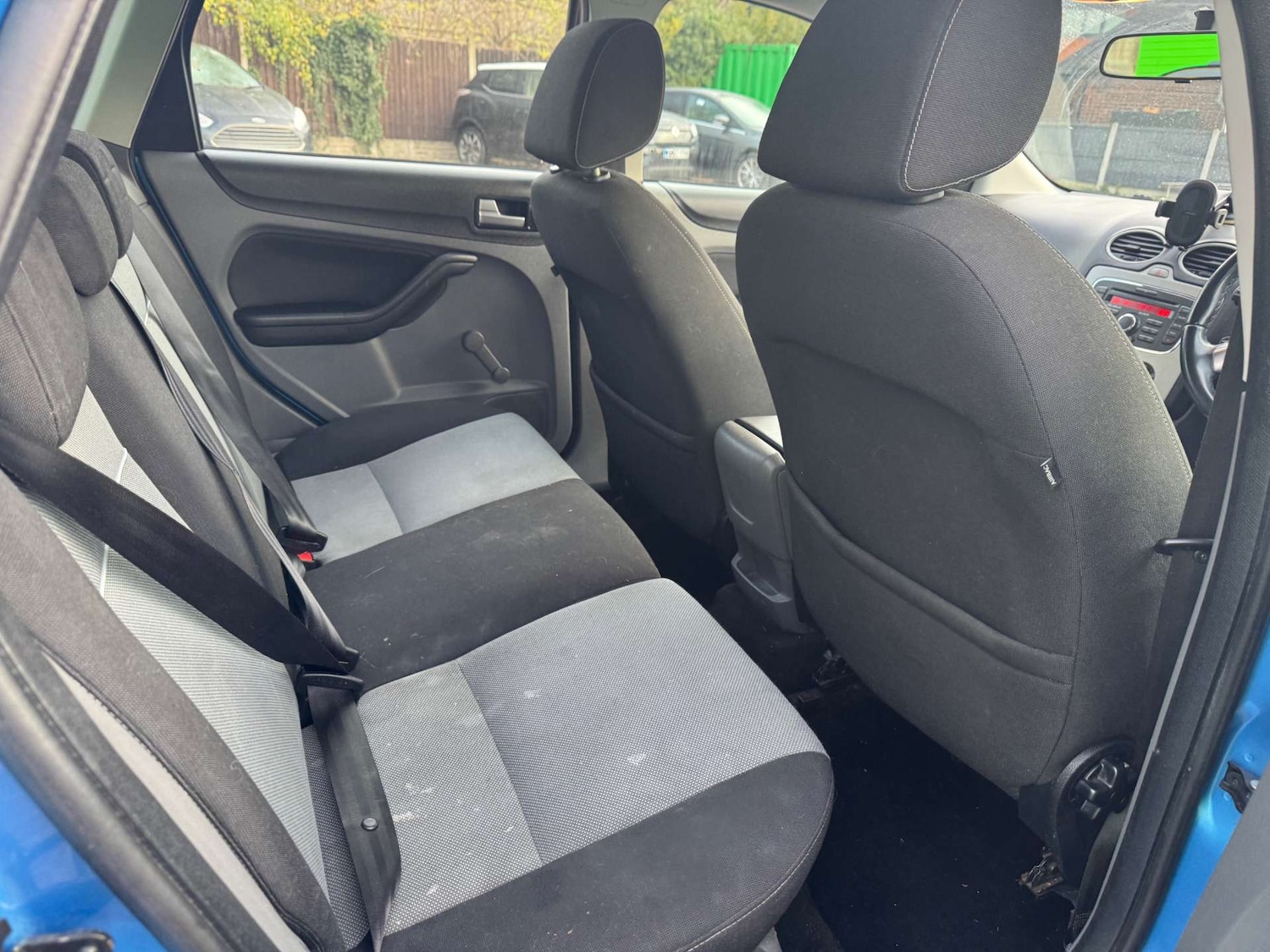 Used Ford Focus 2010 for sale - 76719522: Photo 9