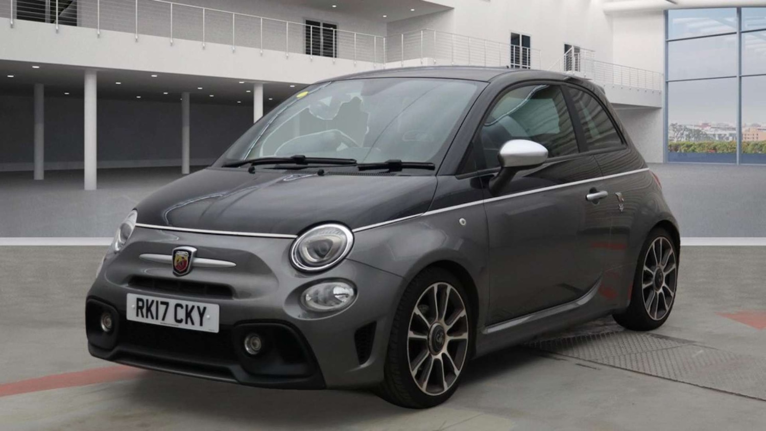 Used Abarth 595 2017 for sale - 76316532: Photo 2