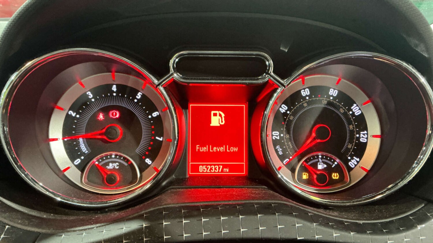 Used Vauxhall ADAM 2017 for sale - 76936758: Photo 11