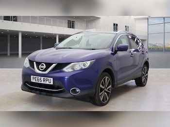 Used Nissan Qashqai 2015 for sale - 76118358: Photo 2