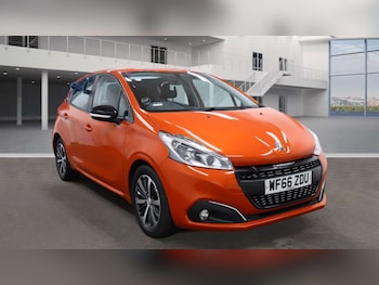 Used Peugeot 208 2016 for sale - 76961764: Photo