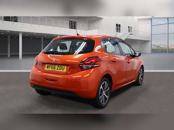 Used Peugeot 208 2016 for sale - 76961764: Photo