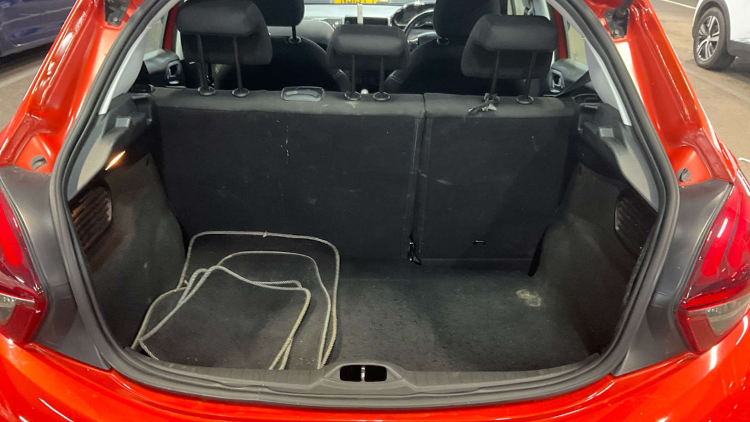 Used Peugeot 208 2016 for sale - 76961764: Photo 7