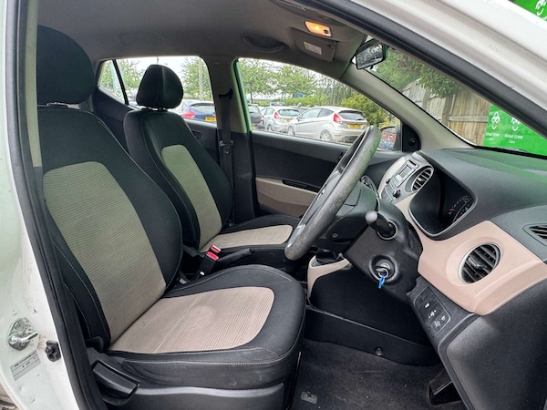 Used Hyundai i10 2015 for sale - 75326804: Photo 29