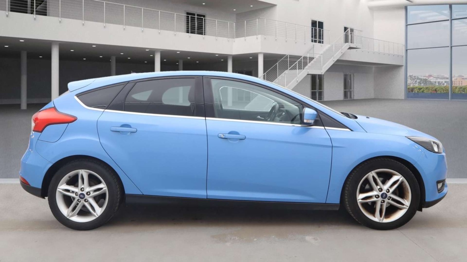 Used Ford Focus 2016 for sale - 76082869: Photo 5