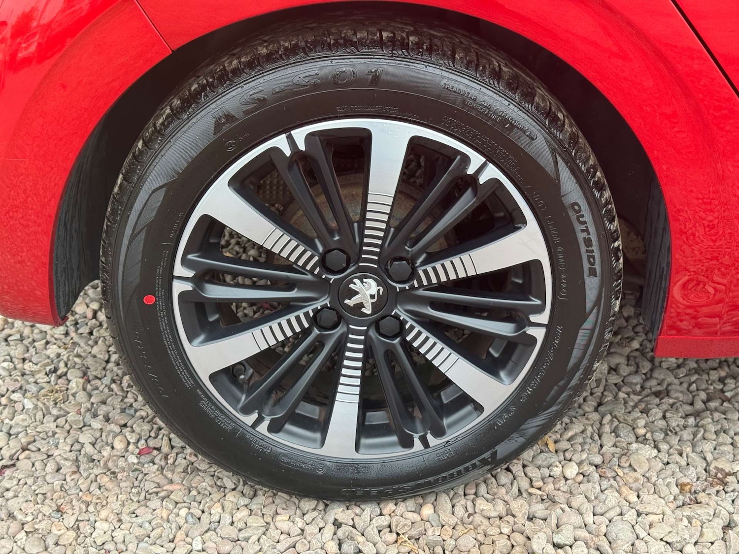 Used Peugeot 208 2018 for sale - 76601908: Photo 22