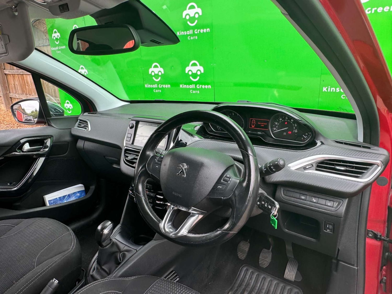 Used Peugeot 208 2018 for sale - 76601908: Photo 28