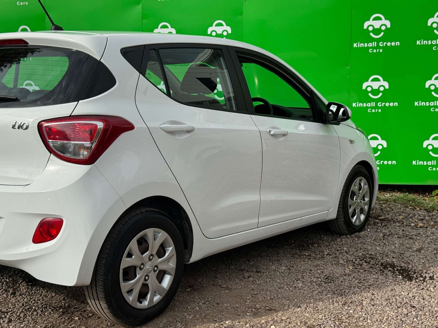 Used Hyundai i10 2016 for sale - 76097153: Photo 10