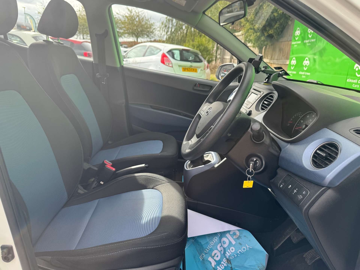 Used Hyundai i10 2016 for sale - 76097153: Photo 32