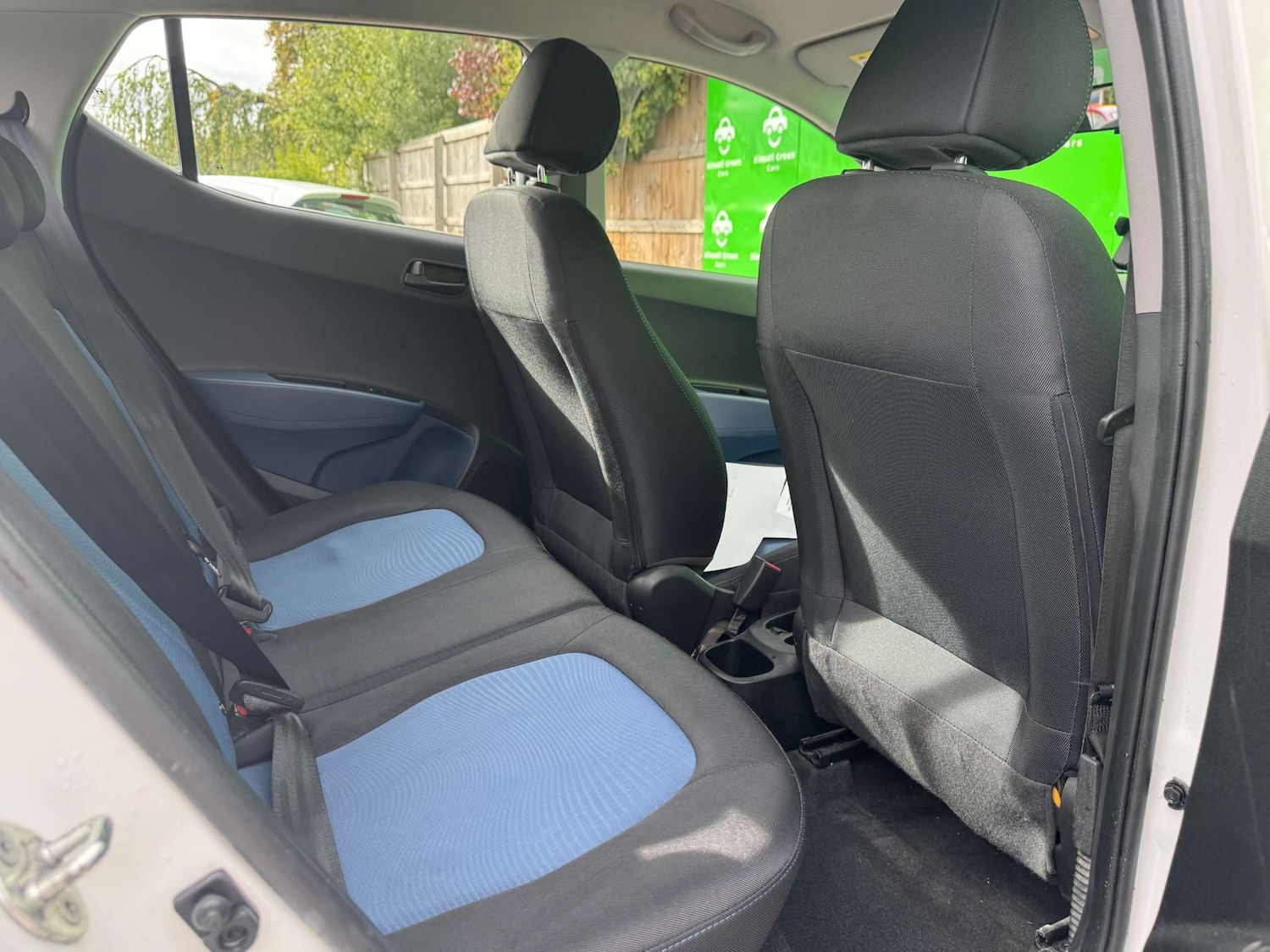 Used Hyundai i10 2016 for sale - 76097153: Photo 38