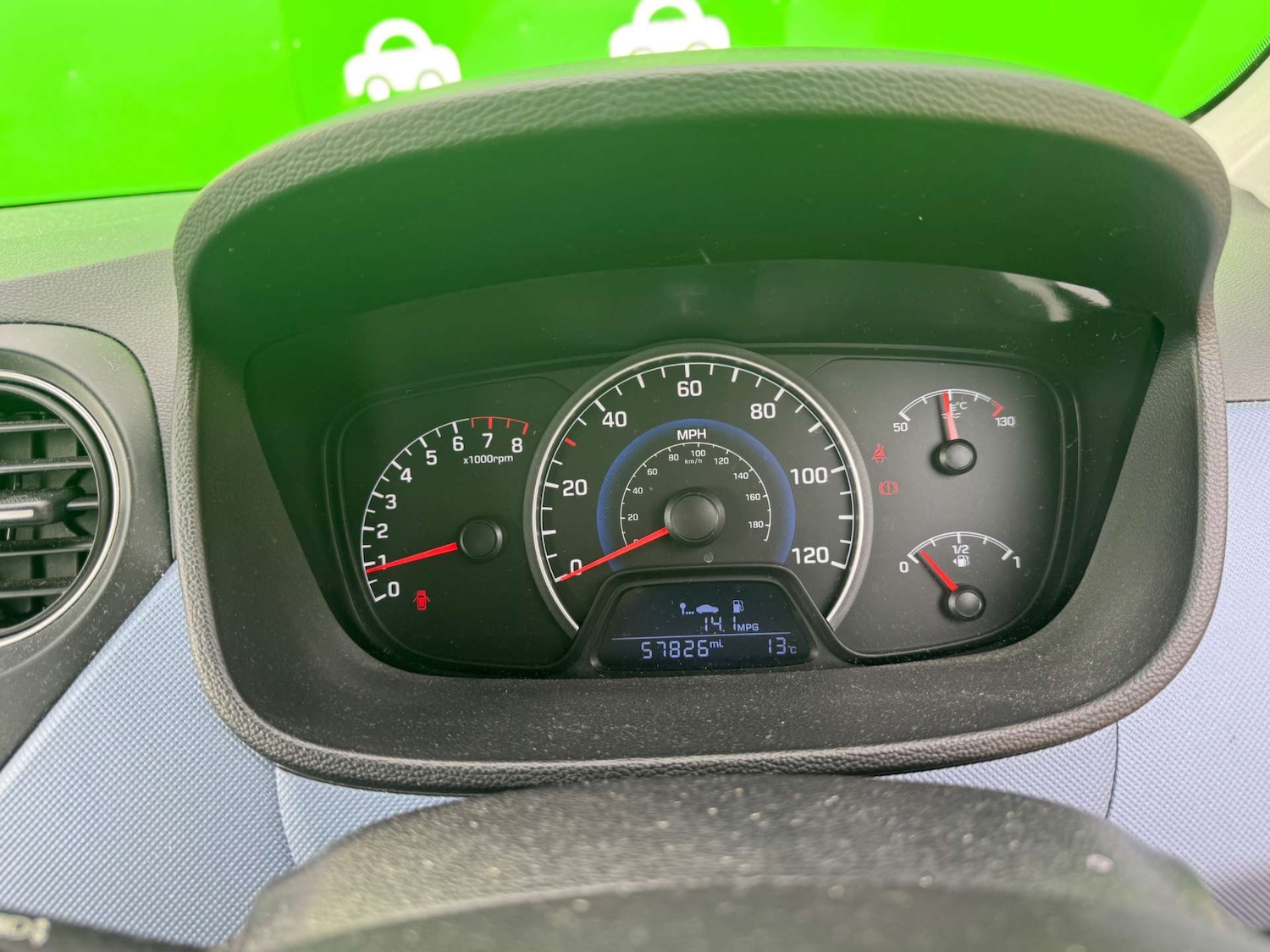 Used Hyundai i10 2016 for sale - 76097153: Photo 40