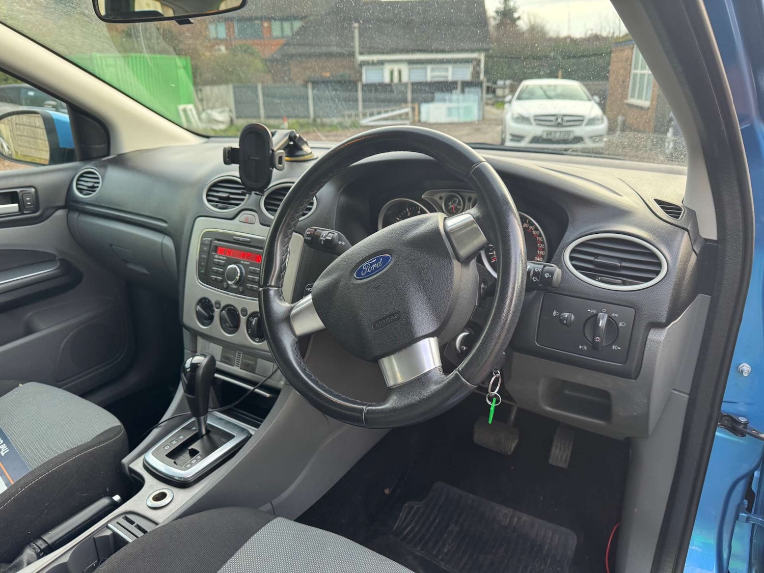 Used Ford Focus 2010 for sale - 76918181: Photo 8