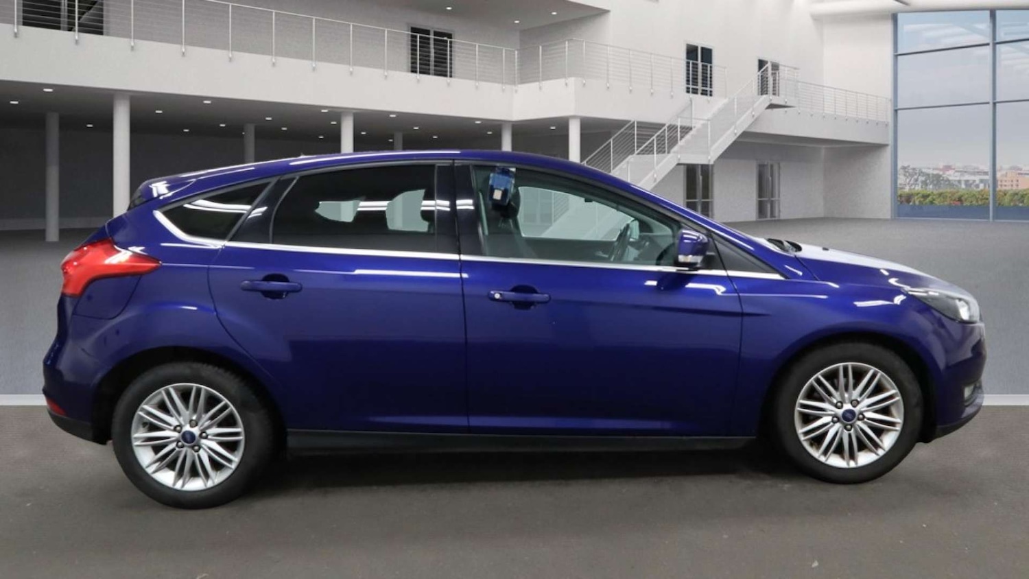 Used Ford Focus 2017 for sale - 76391870: Photo 5