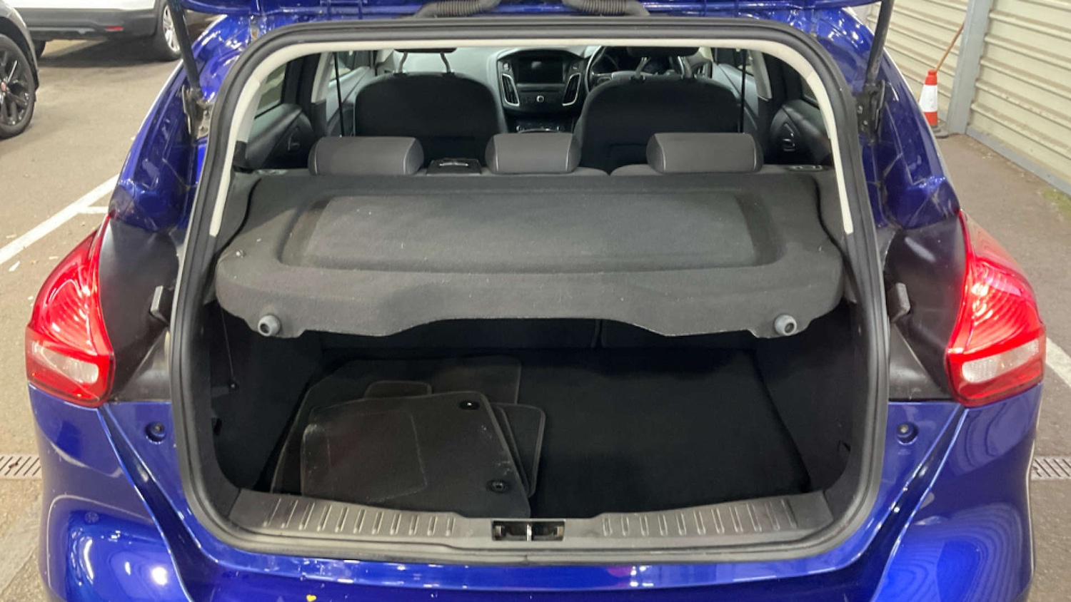 Used Ford Focus 2017 for sale - 76391870: Photo 7