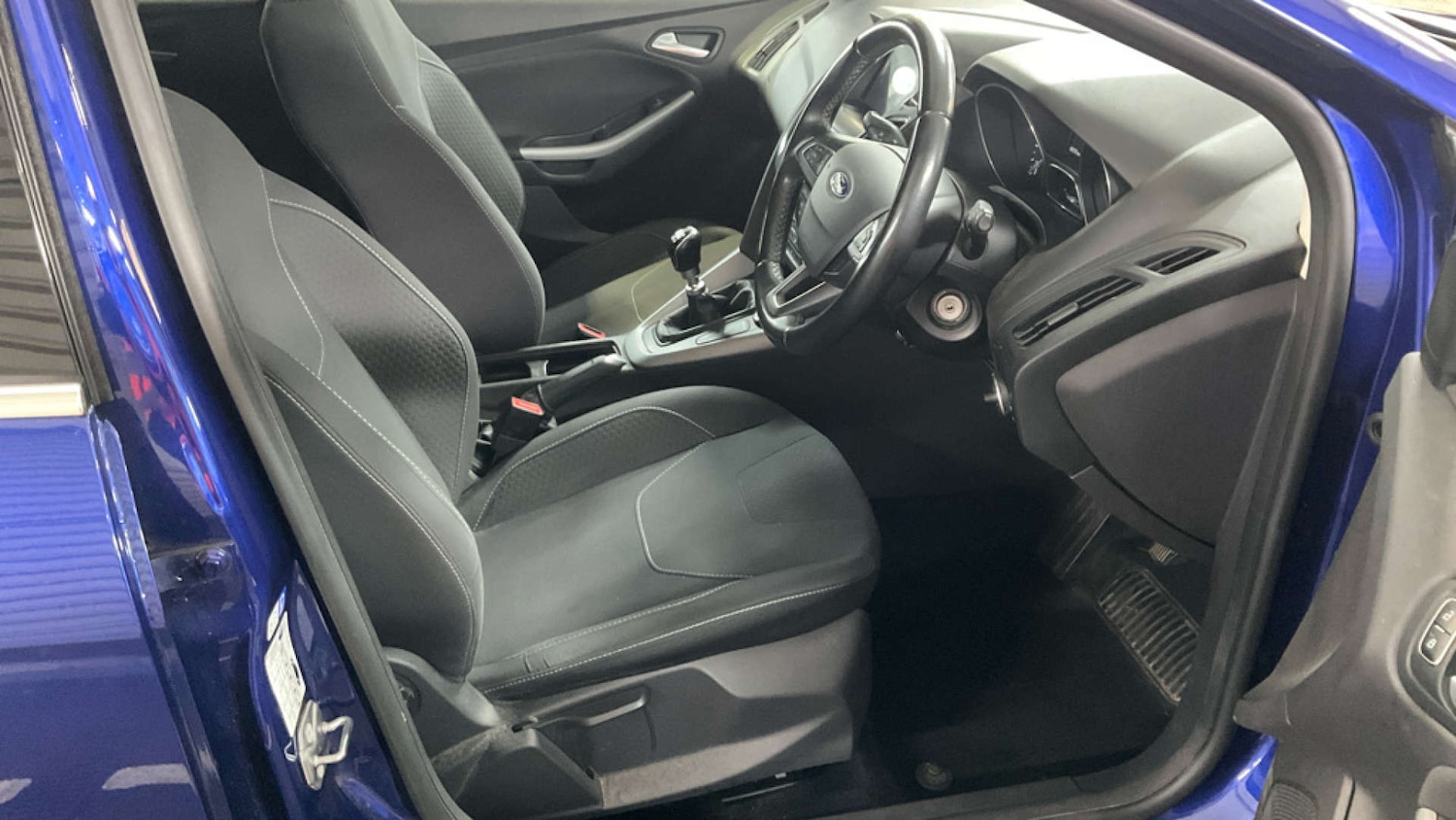 Used Ford Focus 2017 for sale - 76391870: Photo 9