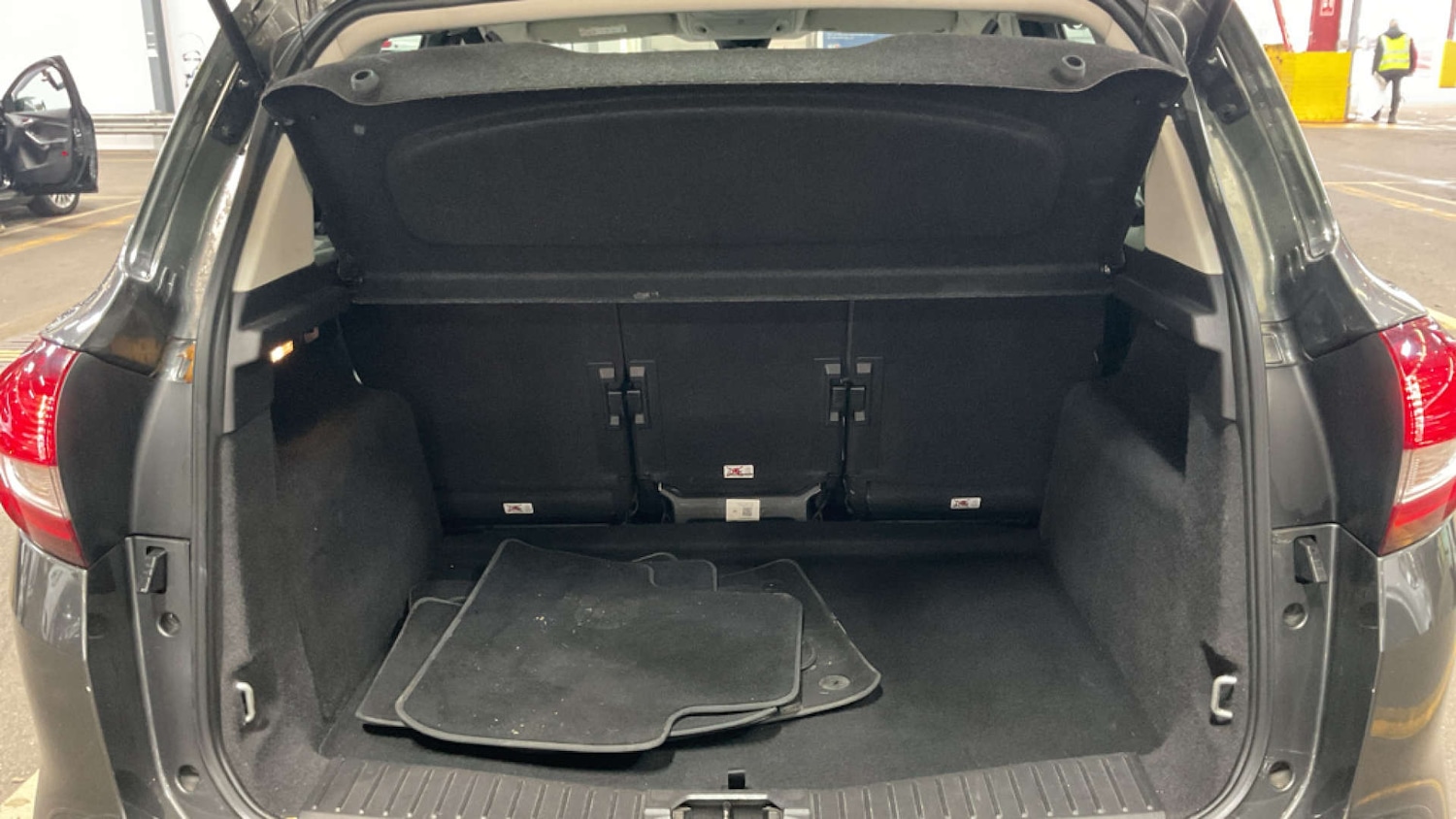 Used Ford C-Max 2016 for sale - 76611764: Photo 7
