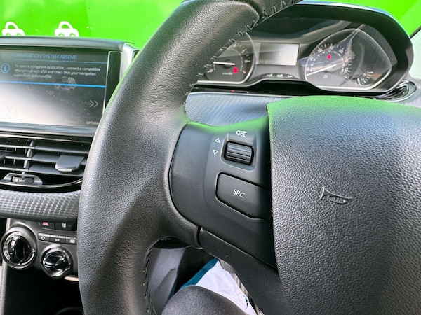 Used Peugeot 208 2019 for sale - 75650471: Photo 28