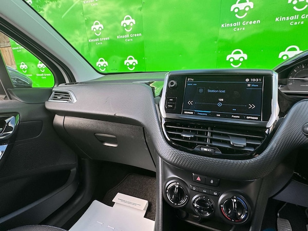 Used Peugeot 208 2019 for sale - 75650471: Photo 32