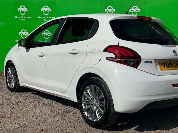 Used Peugeot 208 2019 for sale - 75650471: Photo 8